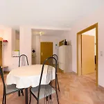 Gaestehaus Muehlenhof - Spaetburgunder * Maring-Noviand
